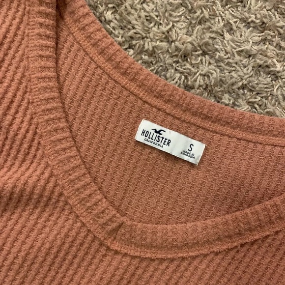 Hollister women’s thermal sweater - Picture 2 of 2